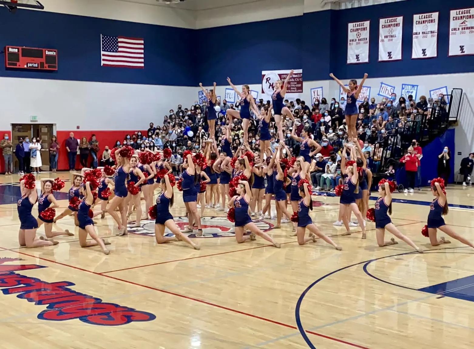 Placentia Yorba Linda Unified School District (Placentia, California): foto 1 van 3 van het district