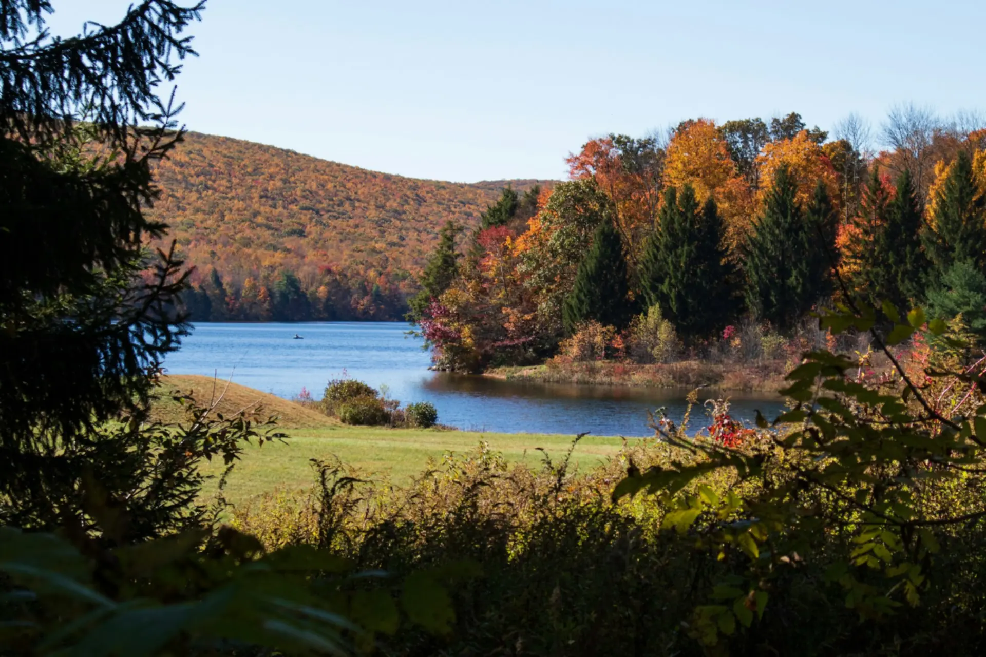 Meer en herfstbladeren bij Jim Thorpe, Pennsylvania — Mt. Lebanon