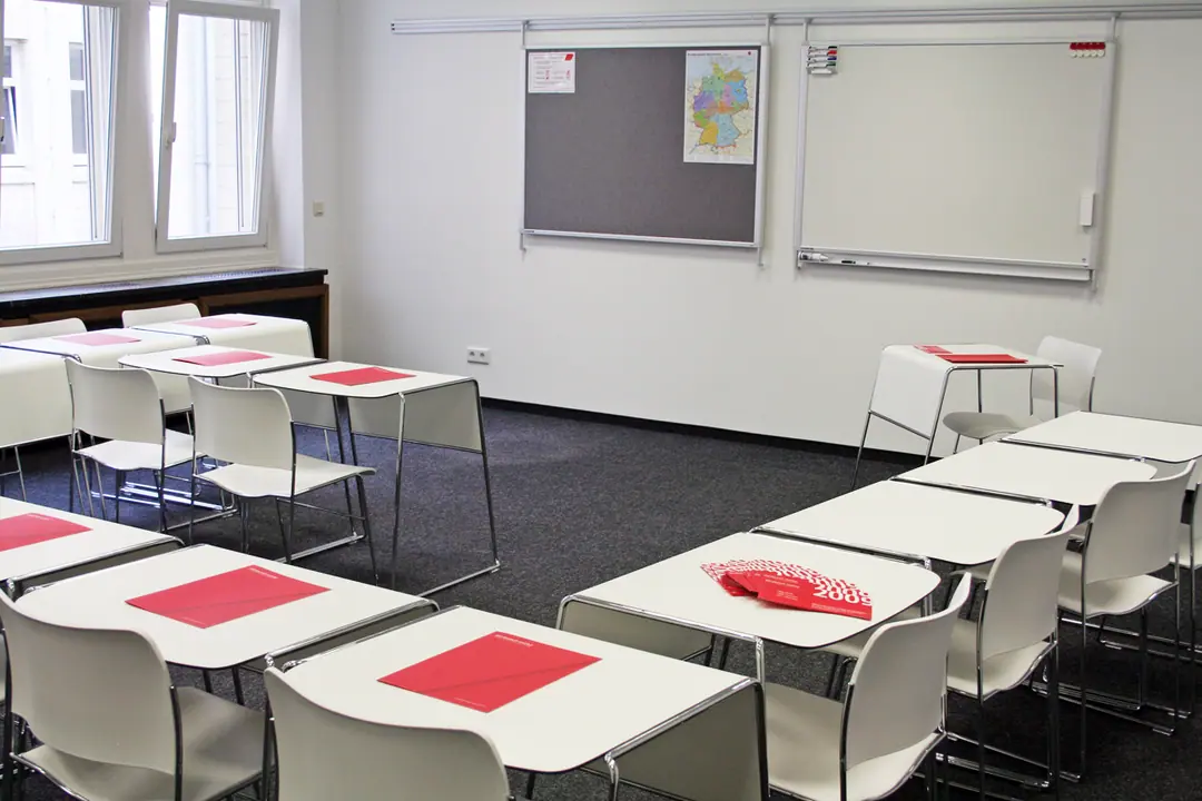 Move and Study - DID in Hamburg