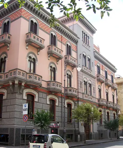 Gebouw-Taalschool Academia in Salerno