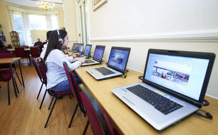 Multimediaruimte- Taalschool St Giles- Brighton