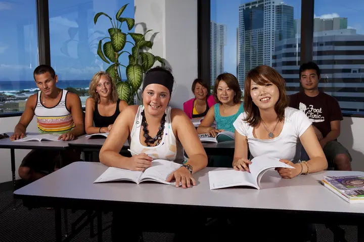 Clase de inglés — escuela Global Village en Honolulú