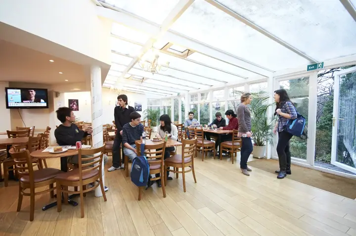 Scuola St Giles Highgate a Londra