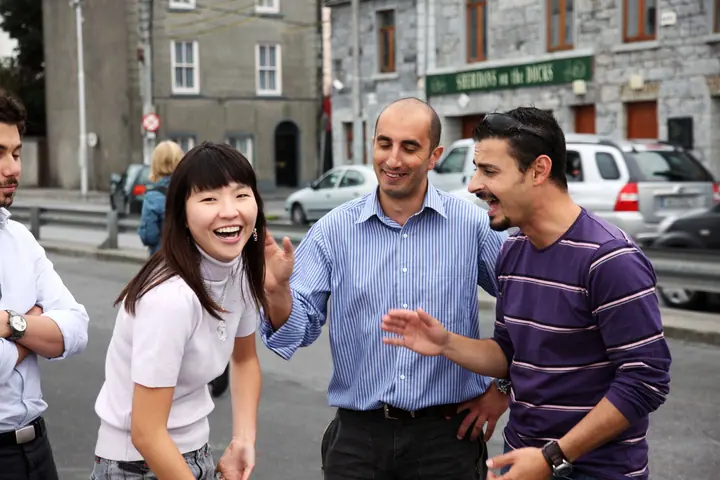 studenten op de Engelse taalschool van Galway, Ierland